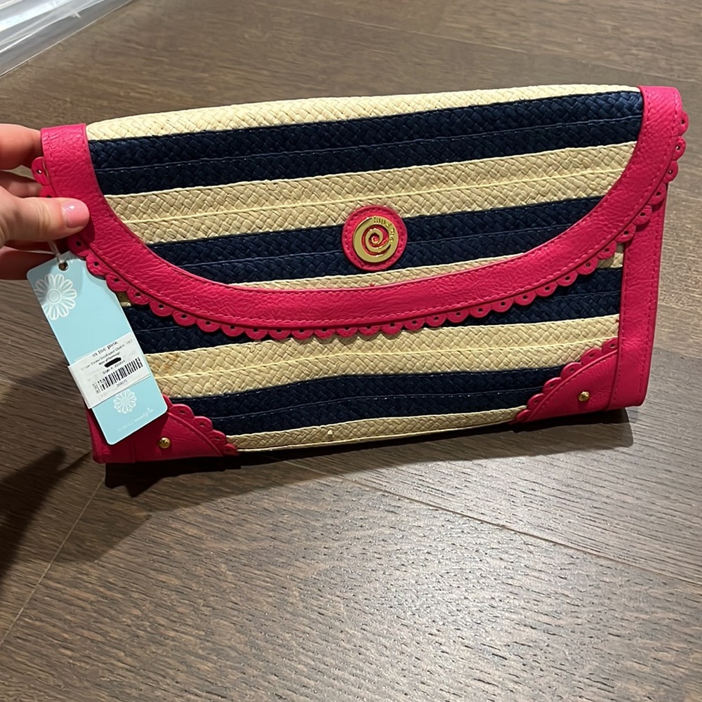 NWT Stripe Straw Scalloped Clutch